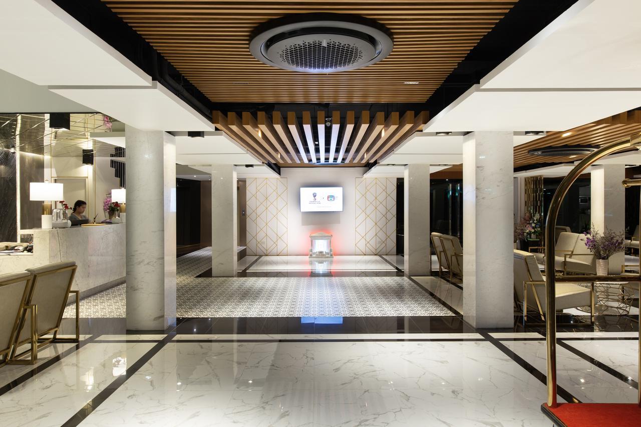 Holatel Hotel Phitszanulok Kültér fotó